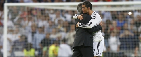 ancelotti-ronaldo-hug490ai