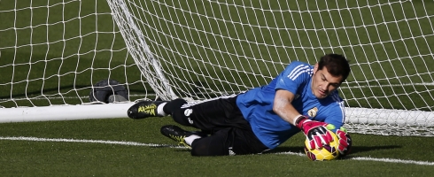 casillas-dive-training490ai