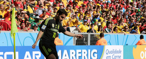 fabregas-corner-flag490ai