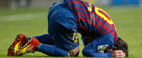 messi-knees490ai