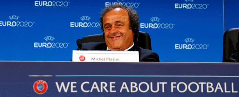 platini-smiles490ai