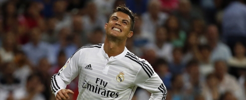 ronaldo-smile-celeb490ai