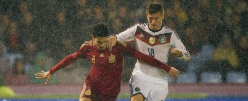bartra-kroos490ai