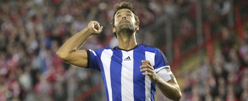 prieto-fist-pump490ai