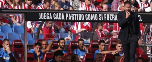 simeone-atletico-standing490ai