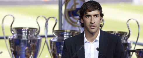 raul-trophies490ai