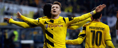 reus-celebrates490ai_0