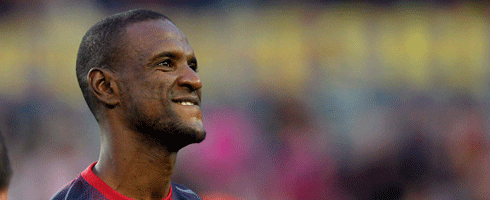 abidal-barca-close490ai