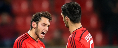 calhanoglu-leverkusen490epa