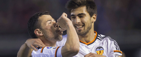 javi-fuego--thumb-mouth490e