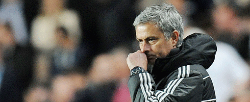 mourinho-close-touchline490