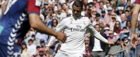 ronaldo-eibar-shot490epa