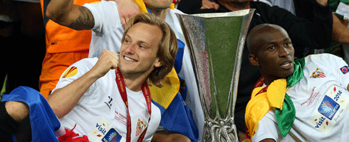 sevilla-europa-league-troph