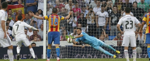 alves-penalty-save490epa