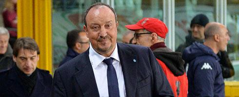 benitez-smug490epa_4