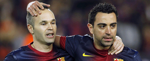 iniesta-xavi-close490epa