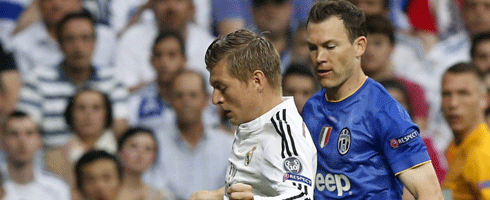 kroos-lichtsteiner490epa