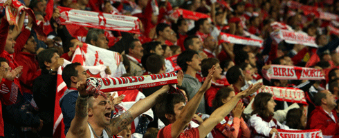 sevilla-fans490epa