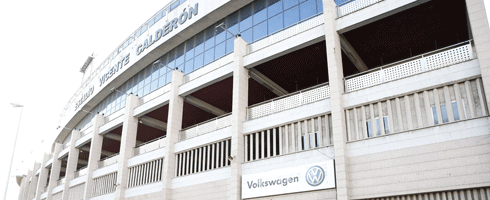 vicente-calderon-outside490