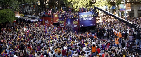 barca-bus-parade490epa