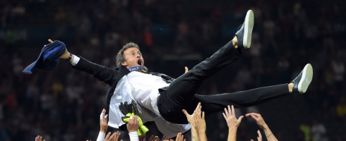 enrique-crowdsurfing490epa