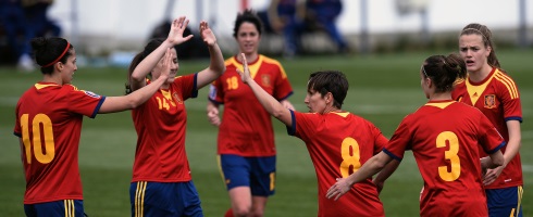 spain-women-group490epa