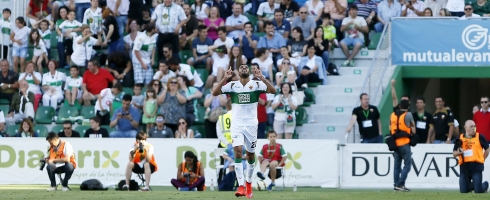 jonathas-elche-fans490epa