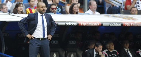 nuno-valencia-dugout490epa