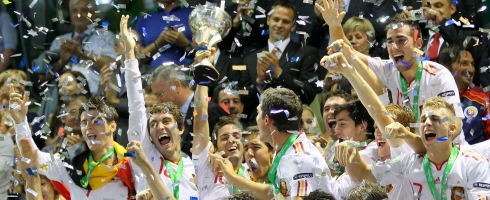 spain-u19-celebration490epa
