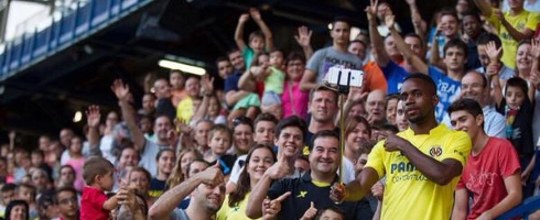 bakambu-villarreal-presentation490tw