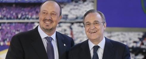 benitez-perez-smiling490epa