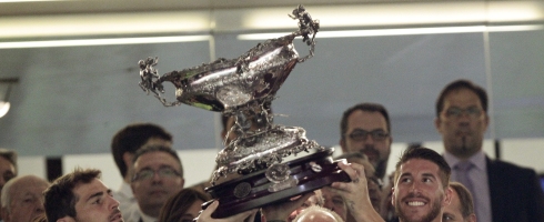 bernabeu-trophy-2013-490epa