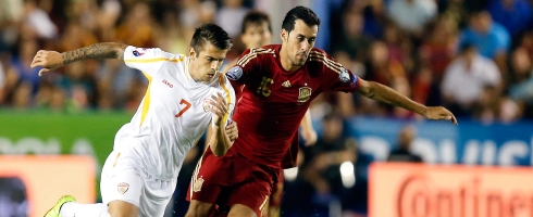 busquets-spain-macedonia490epa
