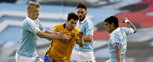 messi-surrounded-laspalmas490epa