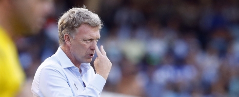 moyes-touchline-fingers490epa