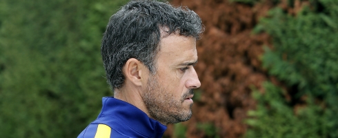 enrique-pensive490epa