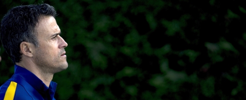 enrique-looking-right490epa