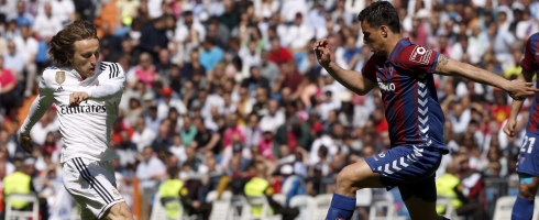 modric-eibar-1415-490epa