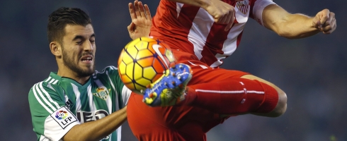 ceballos-challenging-sevilla490epa