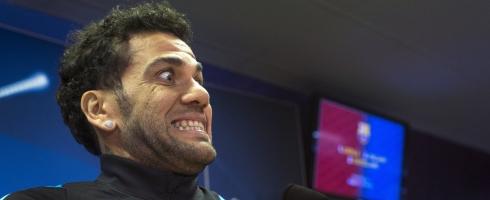 alves-presser-smiling490epa