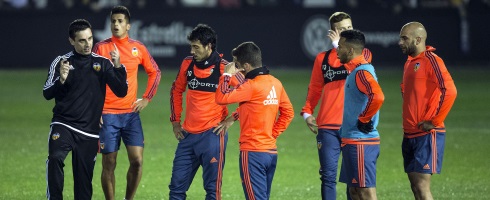 neville-training-players490epa