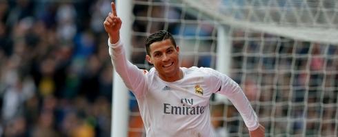 ronaldo-celebrating-finger-sporting490epa