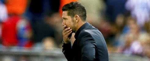 simeone-thinking-touchline490epa