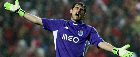 casillas-celebrating-benfica490epa
