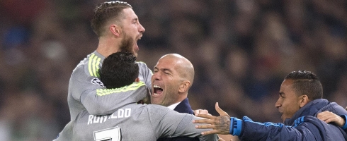 ramos-zidane-celebrating490epa