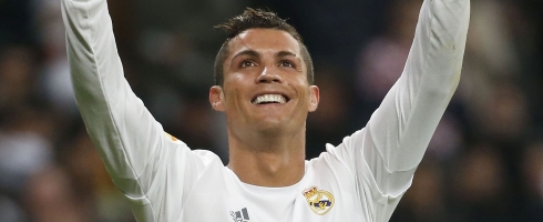 ronaldo-celebrating-looking-up490epa