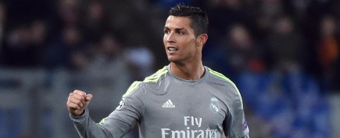 ronaldo-roma-fist490epa