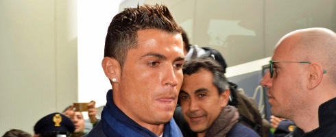ronaldo-scarf490epa