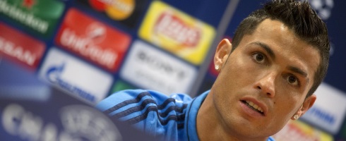 ronaldo-tilt-press490epa