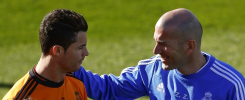 ronaldo-zidane490epa